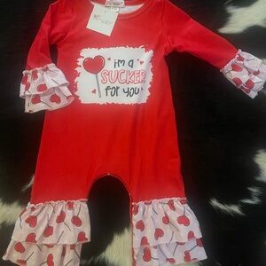 Clover Cottage Sucker Ruffle Baby Romper 0-6 mom